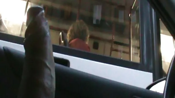 Kaunis latina kaotas seksi piljardis.
