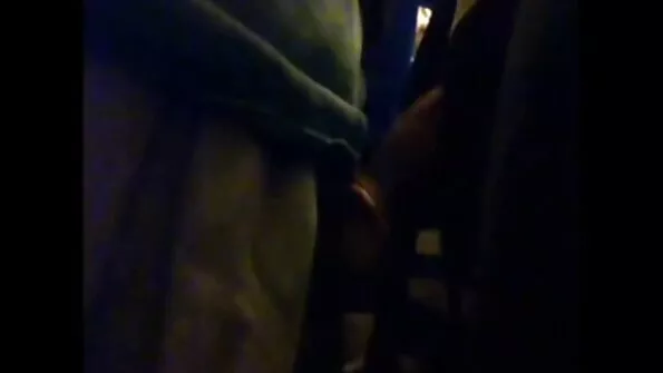 Castingul tätoveeritud perse näitab imet.
