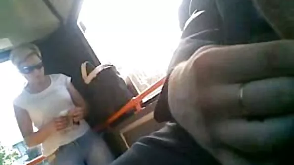 Mandunud dork keppib uhket tibi kõigis aukudes.